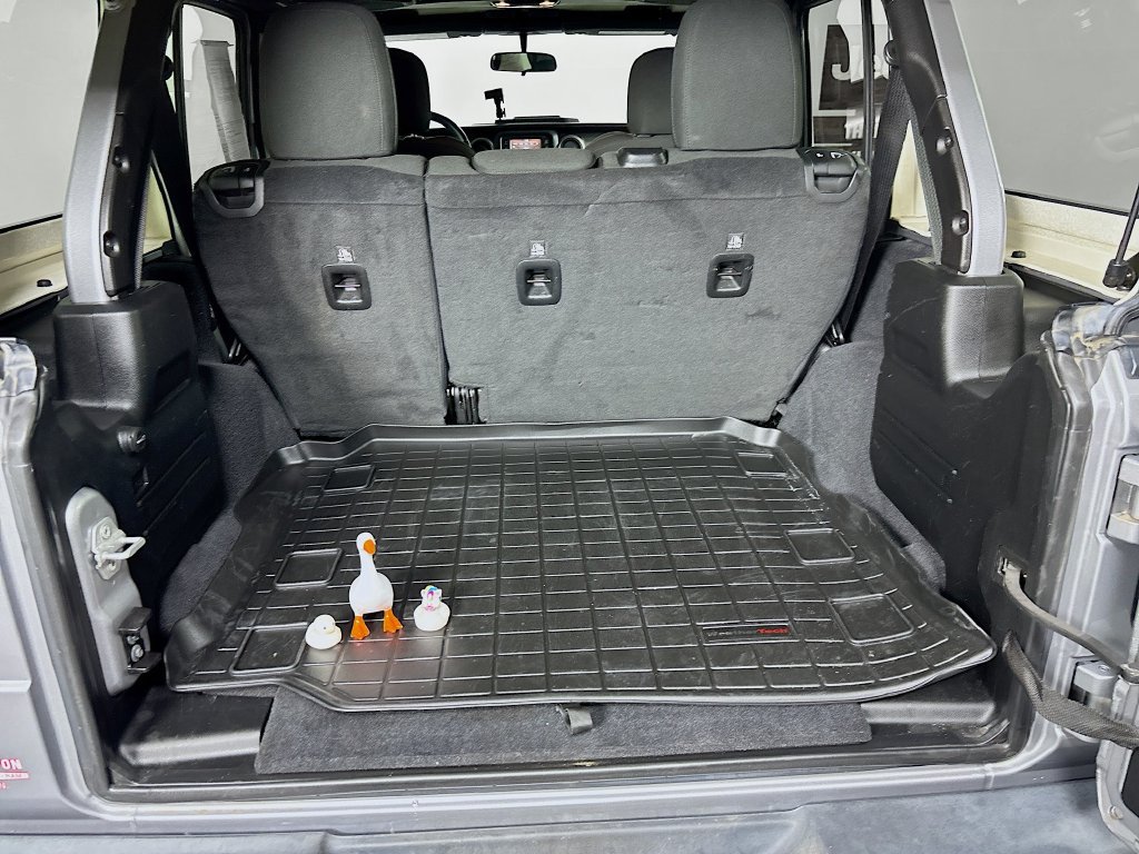 Used 2019 Jeep Wrangler Unlimited Sport S AWD/4WD image 24