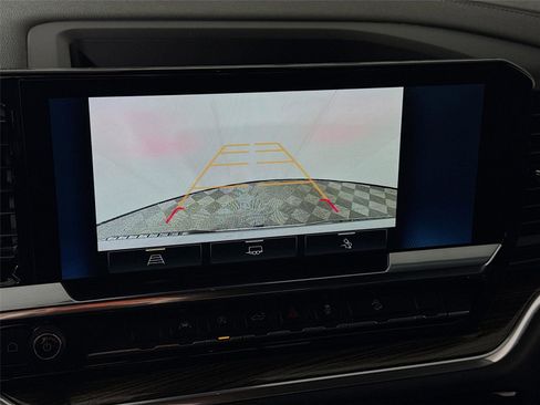 New 2026 Chevrolet Silverado 1500 LT image 9