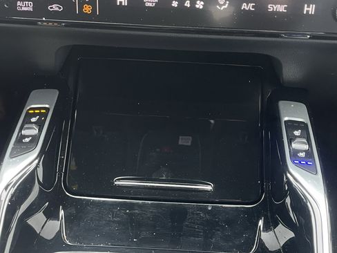 Certified 2025 Kia Sorento SX Prestige image 29