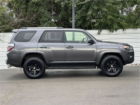 Used 2019 Toyota 4Runner SR5 Premium AWD/4WD image 9