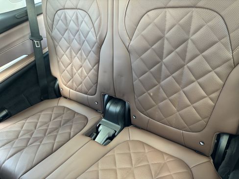 Certified 2025 BMW X7 xDrive40i AWD/4WD image 33