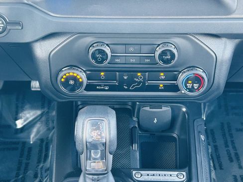 New 2025 Ford Bronco 4-Door AWD/4WD image 18