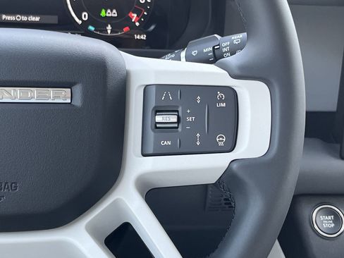 New 2025 Land Rover Defender 110 S image 22