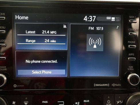 Used 2021 Toyota Highlander XLE image 27