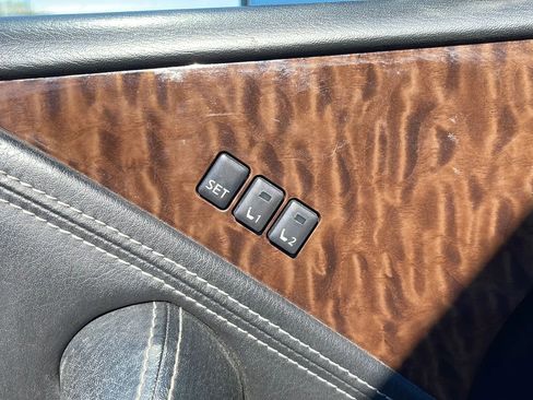 Used 2018 Nissan Armada Platinum w/ Captain Seat Package image 16