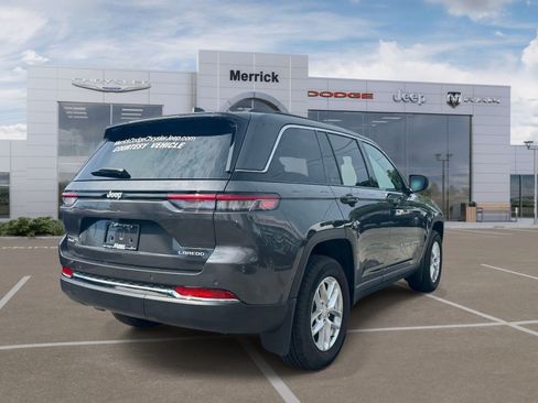 Used 2026 Jeep Grand Cherokee Laredo X AWD/4WD image 6