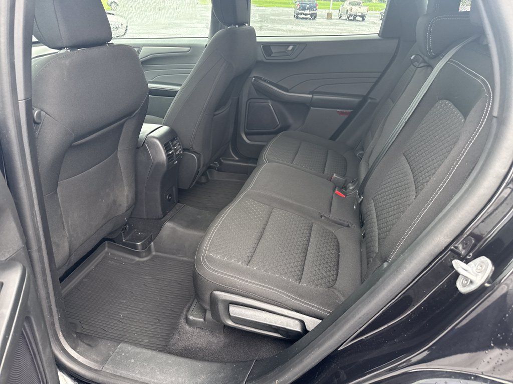 Used 2023 Ford Escape Active AWD/4WD image 18