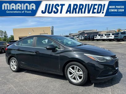 Used 2018 Chevrolet Cruze LT w/ Convenience Package