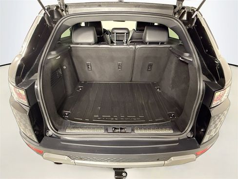 Used 2015 Land Rover Range Rover Evoque Pure image 24
