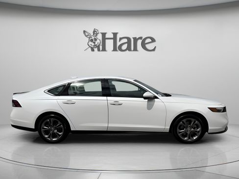 Certified 2023 Honda Accord EX image 6