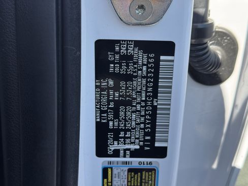 Certified 2022 Kia Telluride SX w/ SX Prestige Package image 35