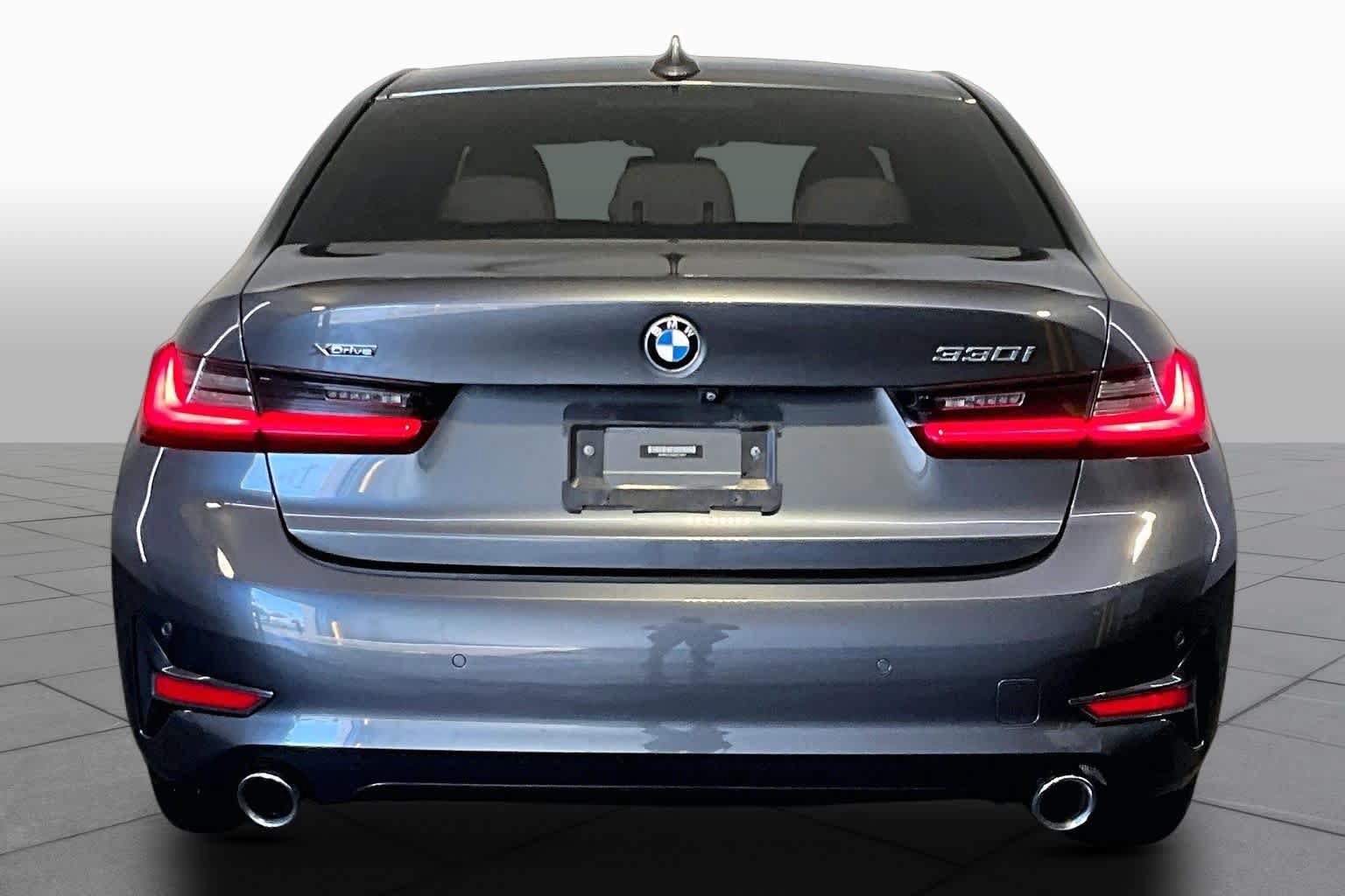 Used 2020 BMW 330i xDrive Sedan w/ Convenience Package AWD/4WD image 5
