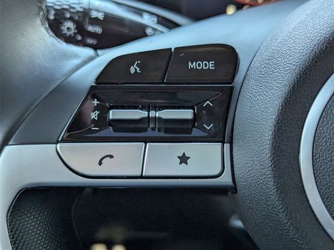 Used 2024 Hyundai Elantra SEL w/ Convenience Package image 20