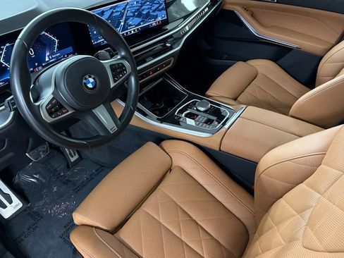 Used 2024 BMW X5 xDrive40i w/ M Sport Package AWD/4WD image 11