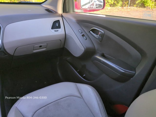 Used 2015 Hyundai Tucson GLS w/ Option Group 02 FWD image 18
