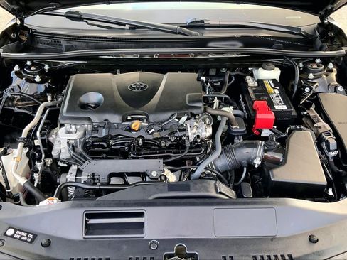 Used 2022 Toyota Camry SE image 30