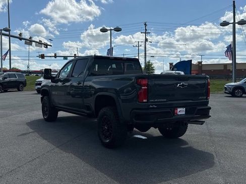 New 2026 Chevrolet Silverado 2500 ZR2 AWD/4WD image 6