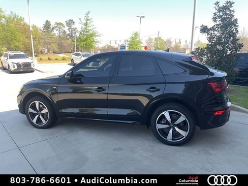 Used 2023 Audi Q5 2.0T Prestige w/ Prestige Package image 3