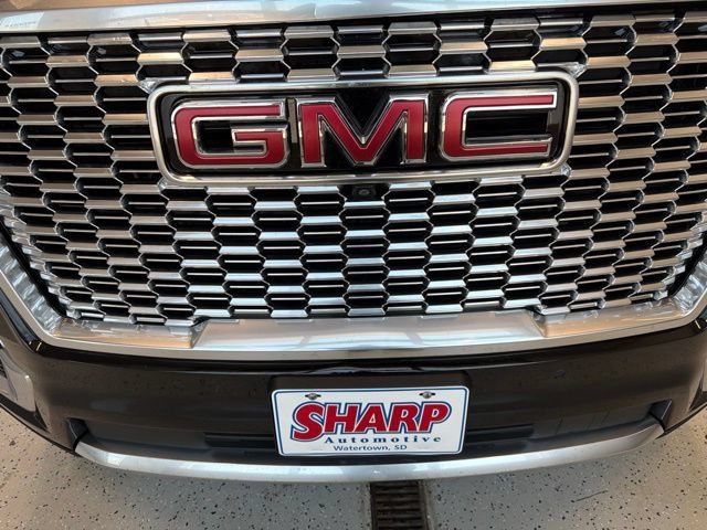 Used 2022 GMC Yukon Denali AWD/4WD image 13