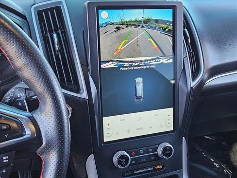 Used 2022 Ford Edge ST-Line w/ Class II Trailer Tow Package image 14