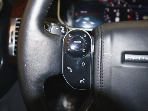 Used 2020 Land Rover Range Rover HSE image 39