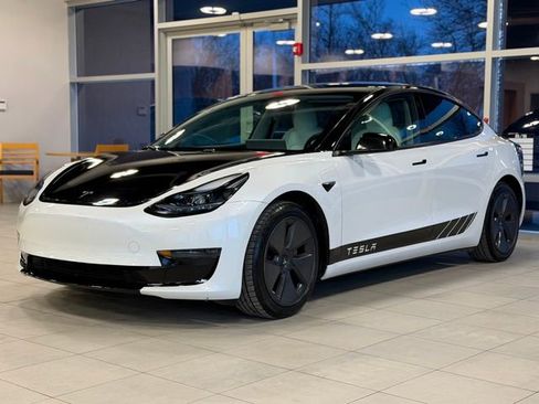 Used 2021 Tesla Model 3 Long Range image 4