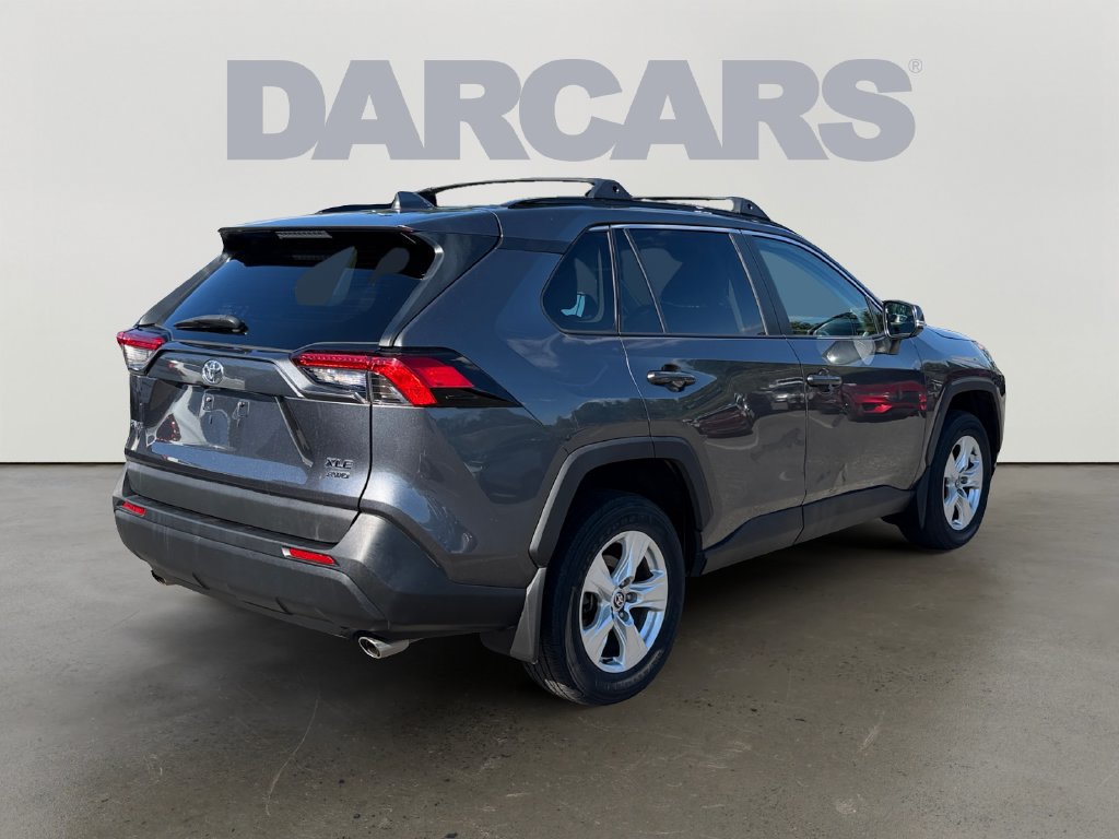 Used 2021 Toyota RAV4 XLE AWD/4WD image 6