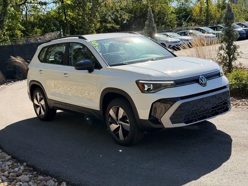 New 2025 Volkswagen Taos S image 7