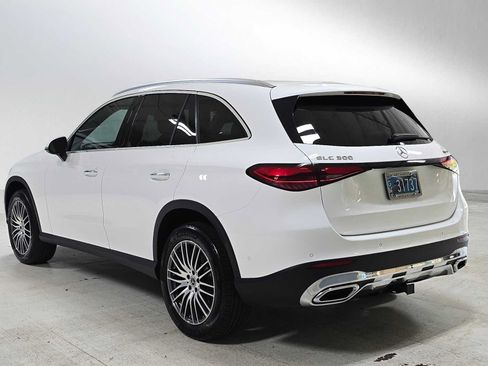 Used 2024 Mercedes-Benz GLC 300 4MATIC image 5