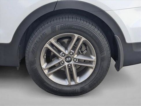 Used 2018 Hyundai Santa Fe Sport w/ 2.4L Value Package 02 FWD image 23