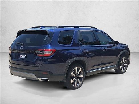 Used 2023 Honda Pilot Elite image 5
