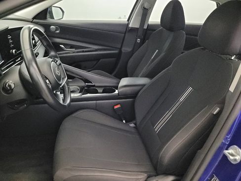 Used 2021 Hyundai Elantra SEL w/ Convenience Package image 17