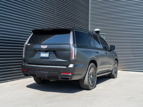 Used 2026 Cadillac Escalade Sport w/ Touring Package AWD/4WD image 9