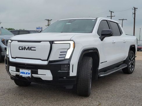 New 2025 GMC Sierra EV Denali image 2