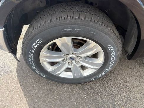 Used 2018 Ford F150 Platinum AWD/4WD image 11