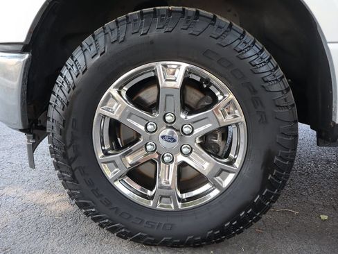 Used 2017 Ford F150 XLT w/ Equipment Group 301A Mid AWD/4WD image 40