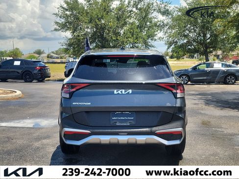 Certified 2025 Kia Sportage EX FWD image 5