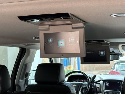 Used 2019 Chevrolet Suburban Premier AWD/4WD image 48
