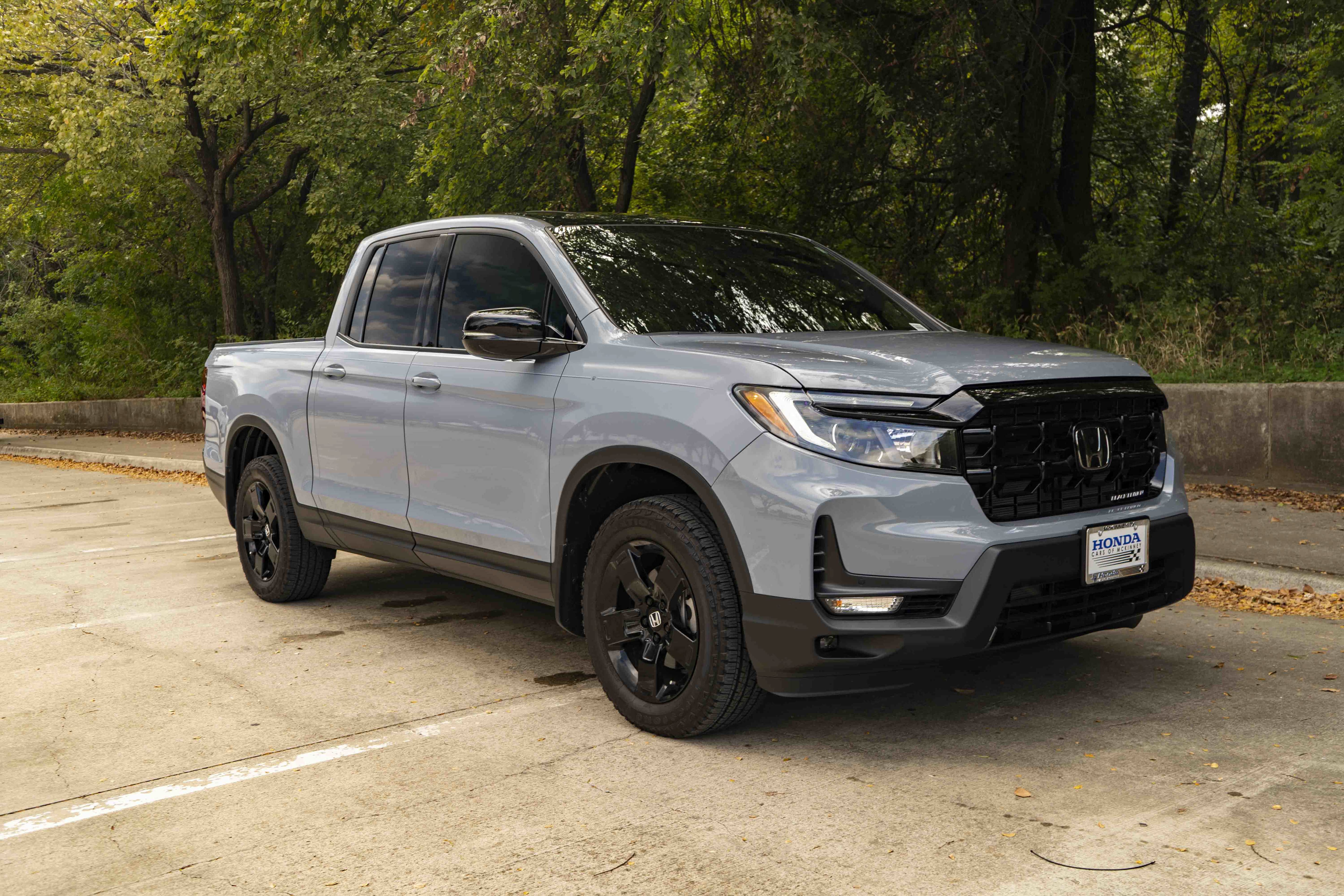 Used 2026 Honda Ridgeline Black Edition image 2