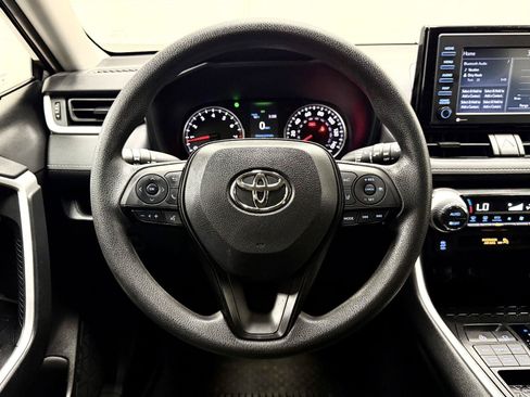 Used 2021 Toyota RAV4 XLE AWD/4WD image 21