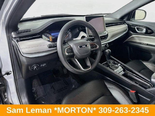Used 2025 Jeep Compass Limited AWD/4WD image 9