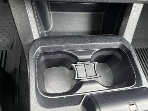 Used 2021 Toyota Tacoma SR AWD/4WD image 21