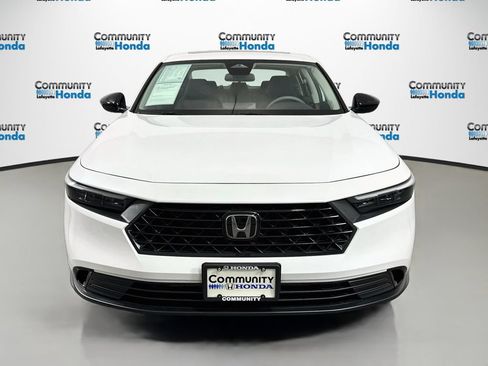 Certified 2025 Honda Accord SE image 2