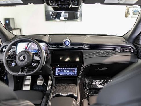 New 2025 Maserati Grecale Modena image 34