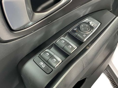 New 2026 Kia Sorento LX FWD image 19