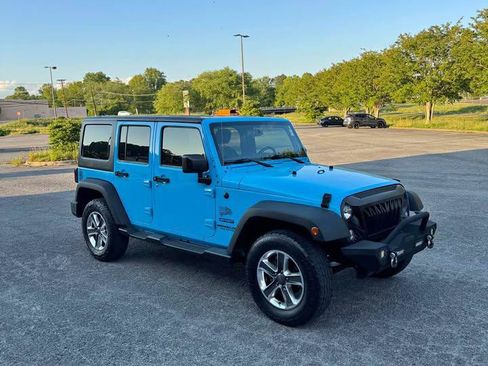 Used 2017 Jeep Wrangler Unlimited Sport w/ Quick Order Package 24S AWD/4WD image 1