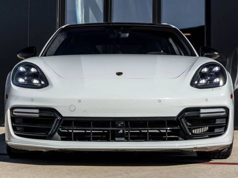 Used 2020 Porsche Panamera GTS image 54