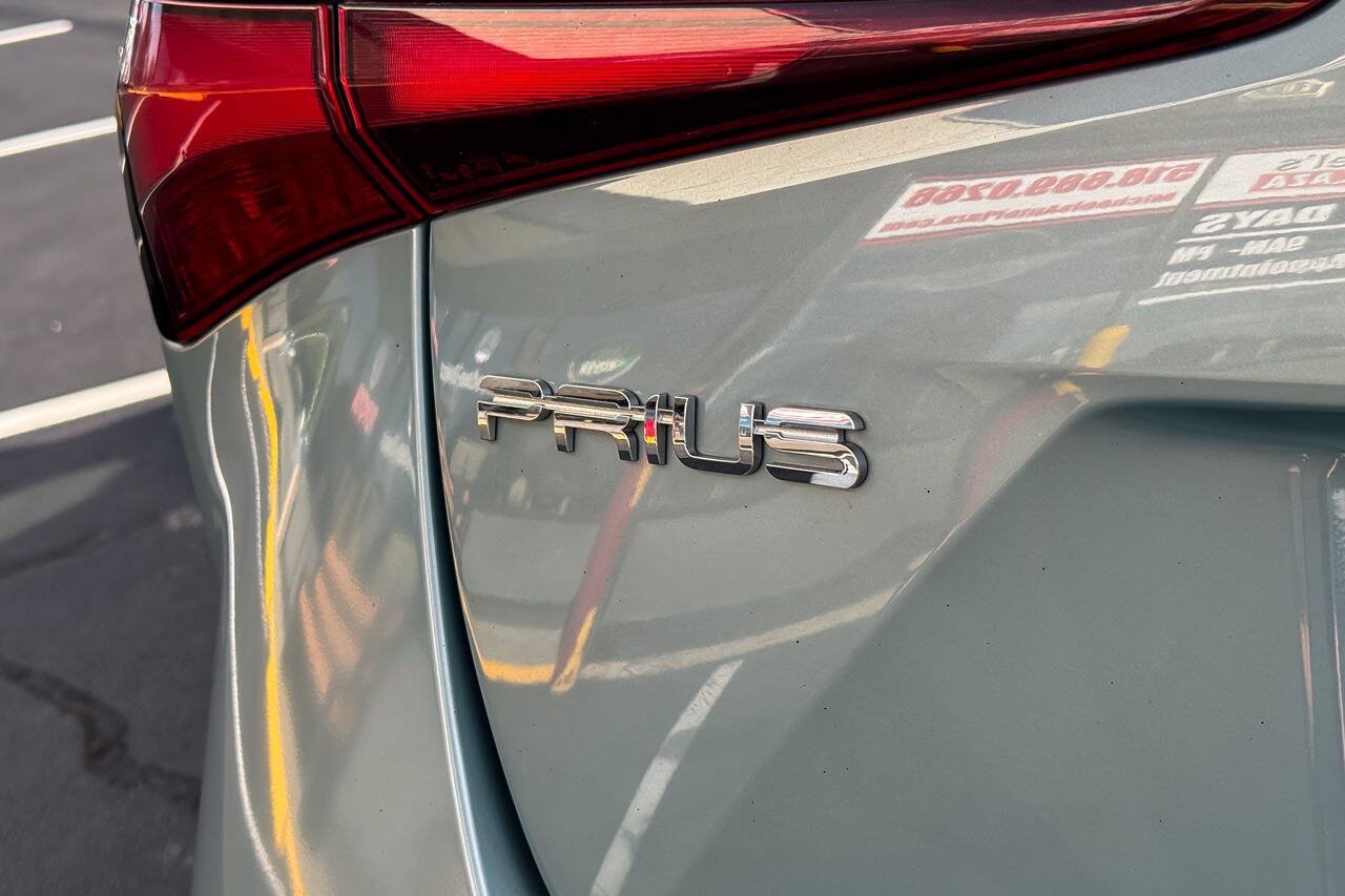 Used 2019 Toyota Prius LE FWD image 15