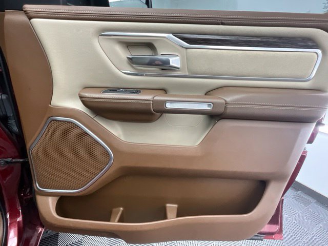 Used 2020 RAM 1500 Laramie AWD/4WD image 16