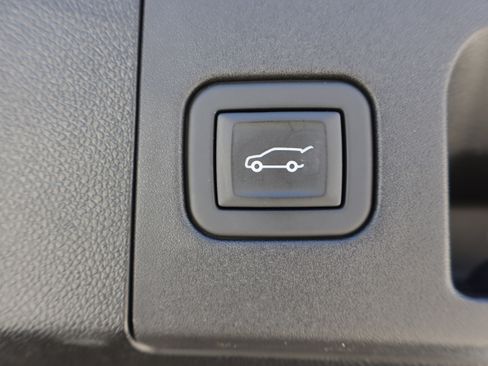 Used 2023 Cadillac XT4 Sport AWD/4WD image 28